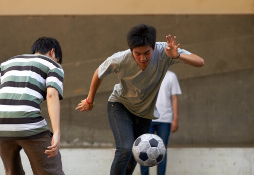 贝尔助力英国爱尔兰联合申办2028年欧洲杯赛事之旅